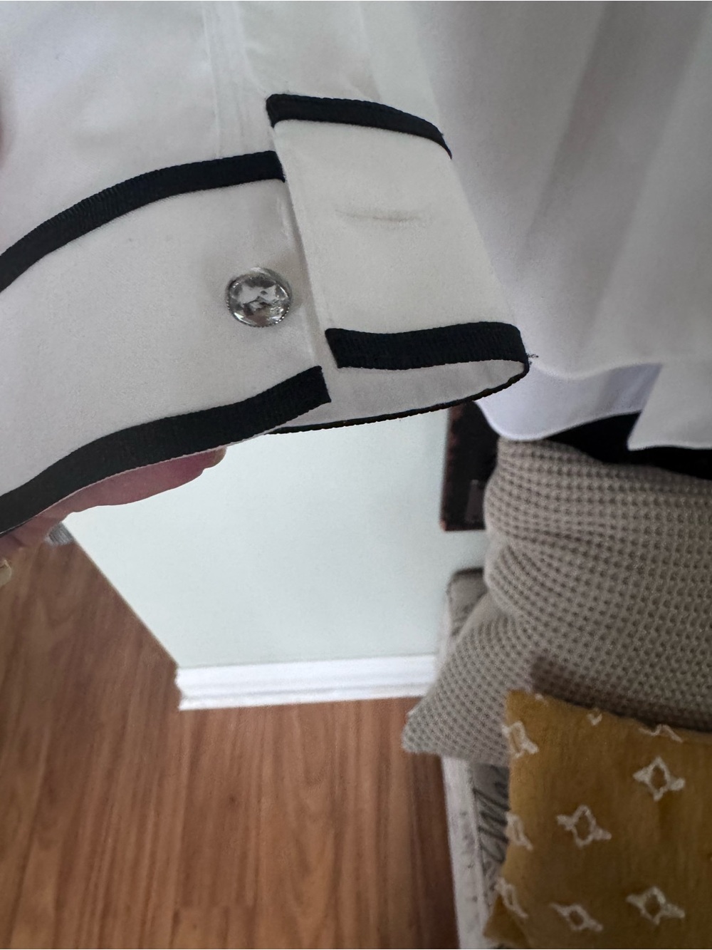 Chico's High-Low White Button-Down Shirt with Black Trim and Rhinestone Buttons. - Picture 5 of 6